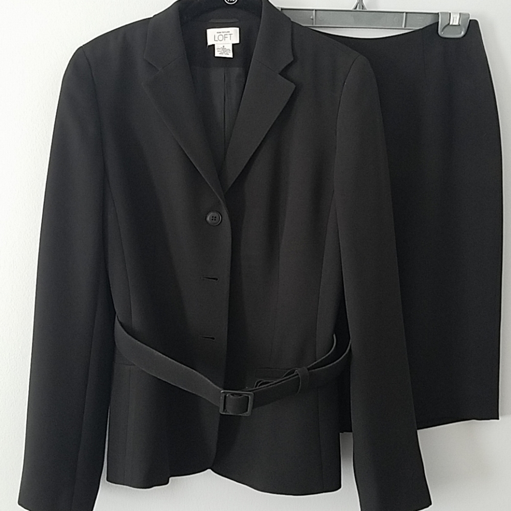 Anne Taylor Loft Black suit